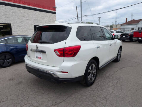2020 Nissan Pathfinder S