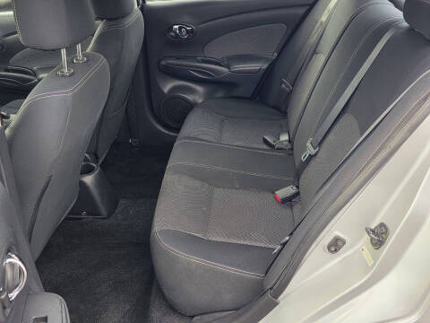 2016 Nissan Versa 1.6 SV