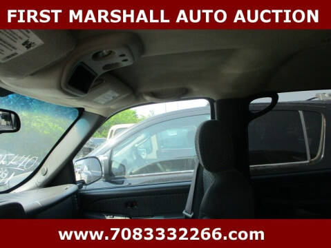 2004 Chevrolet Avalanche for sale at First Marshall Auto Auction in Harvey IL