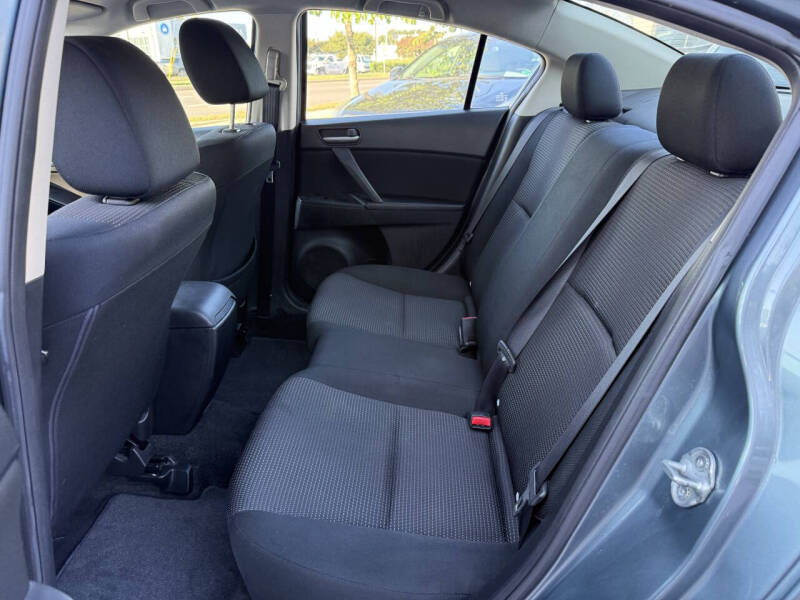 2012 Mazda MAZDA3 i Sport