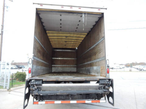 2012 Freightliner M2 106