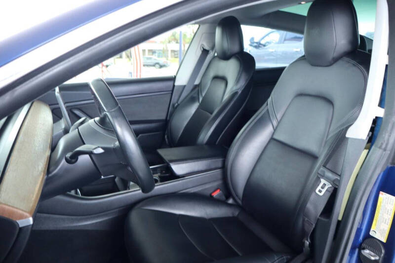 2019 Tesla Model 3 Performance