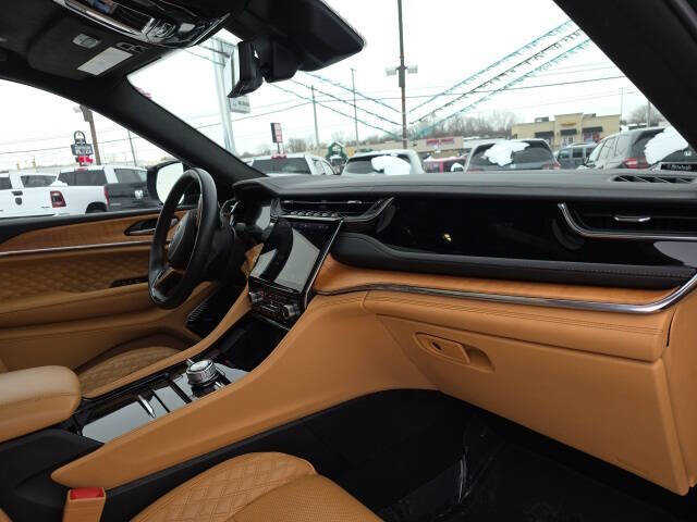 2024 Jeep Grand Cherokee Summit