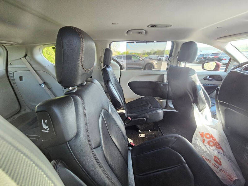 2020 Chrysler Pacifica Touring L