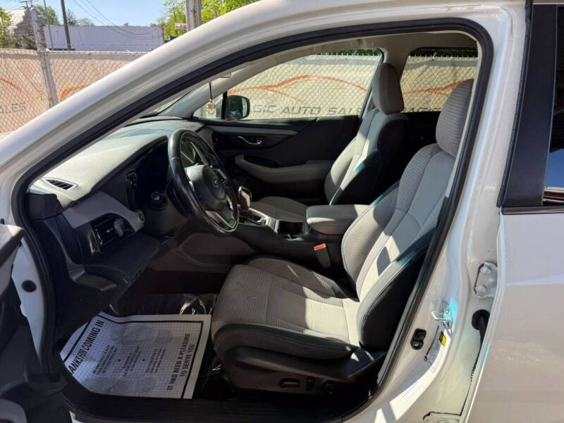 2022 Subaru Outback Premium