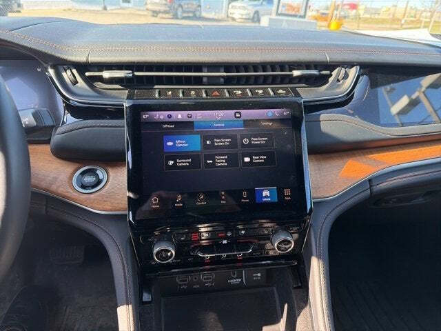 2022 Jeep Grand Cherokee Summit Reserve