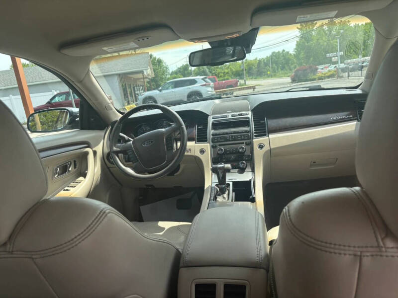 2011 Ford Taurus Limited