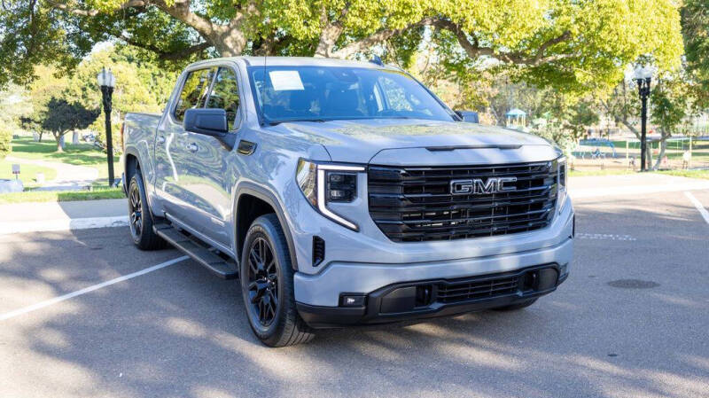 2024 GMC Sierra 1500 Elevation