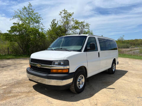 2017 Chevrolet Express LT 2500