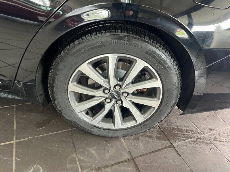 2017 Lincoln Continental Premiere