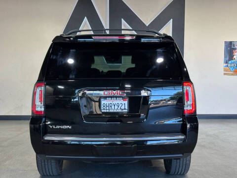 2017 GMC Yukon Denali