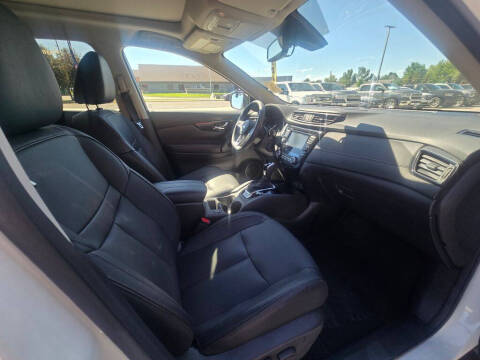 2020 Nissan Rogue S