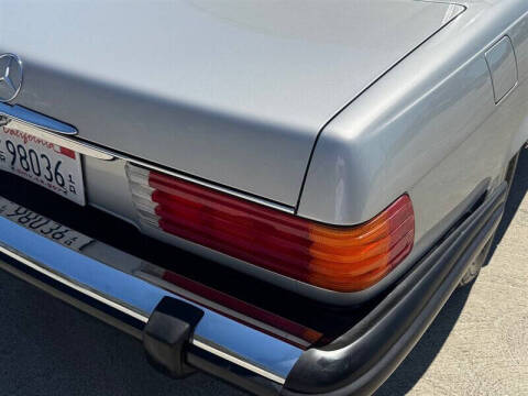 1984 Mercedes-Benz 380-Class 380 SL