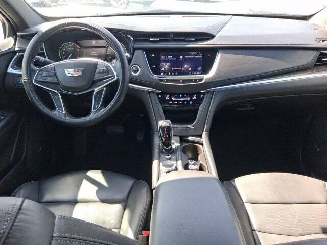2020 Cadillac XT5 Premium Luxury