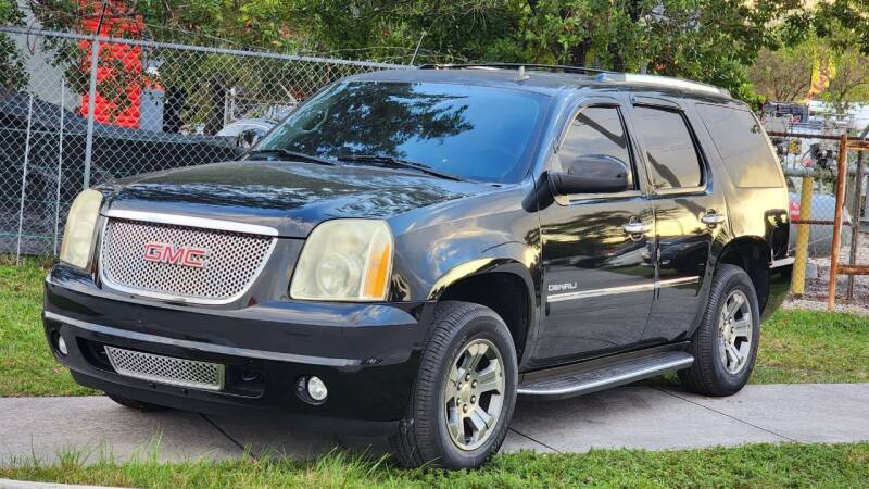 2013 GMC Yukon for sale at Maxicars Auto Sales in West Park FL