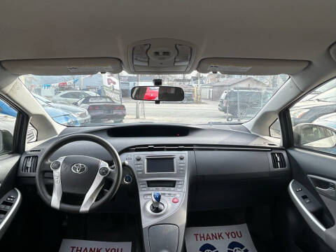 2013 Toyota Prius Two