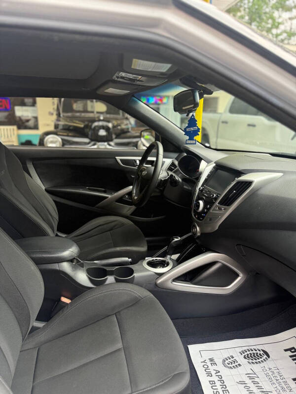 2017 Hyundai Veloster Value Edition
