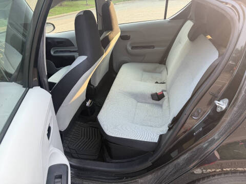 2013 Toyota Prius c One