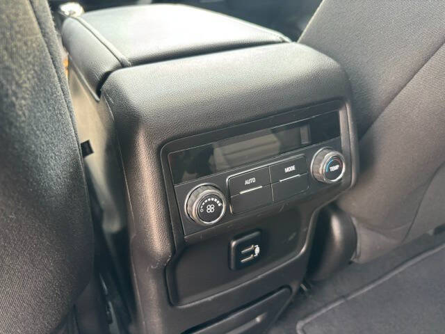 2017 GMC Acadia SLE-2
