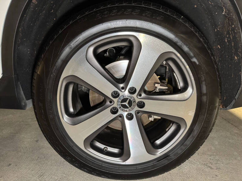 2019 Mercedes-Benz GLC GLC 300