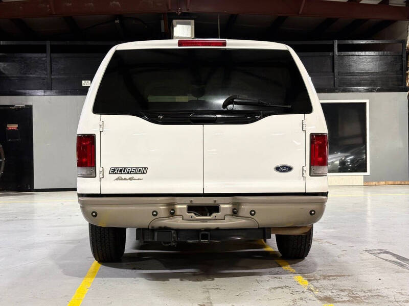 2004 Ford Excursion Eddie Bauer