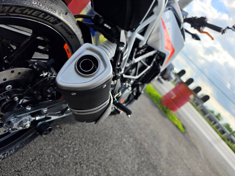2022 KTM Duke 390
