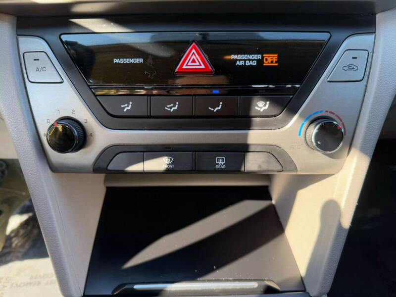 2018 Hyundai Elantra