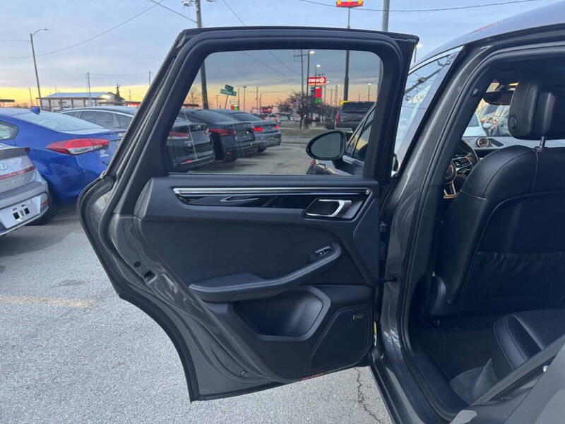 2016 Porsche Macan S