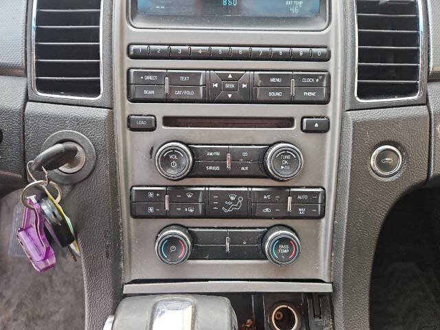 2011 Ford Taurus SEL