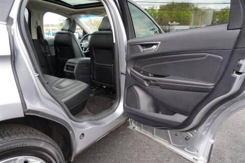 2020 Ford Edge Titanium