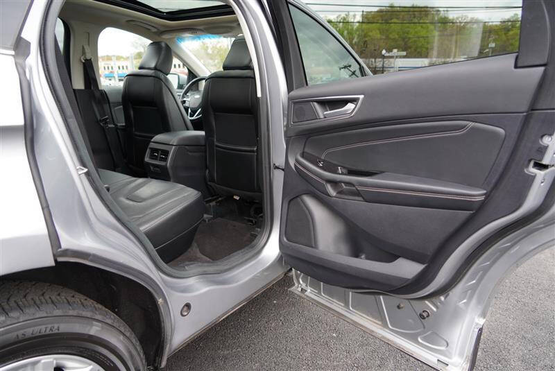 2020 Ford Edge Titanium