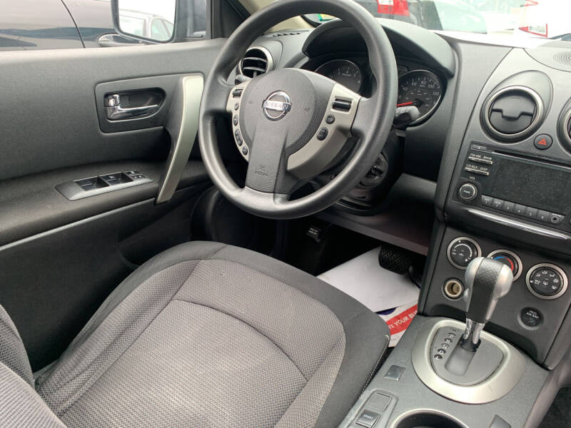 2012 Nissan Rogue SV w/SL Package