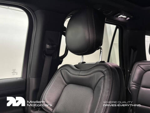 2019 Lincoln Navigator Select