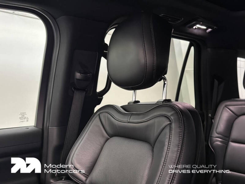 2019 Lincoln Navigator Select