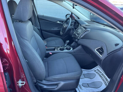 2017 Chevrolet Cruze LT Auto