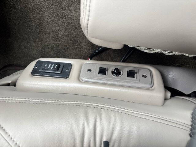 2025 Chevrolet Express 2500