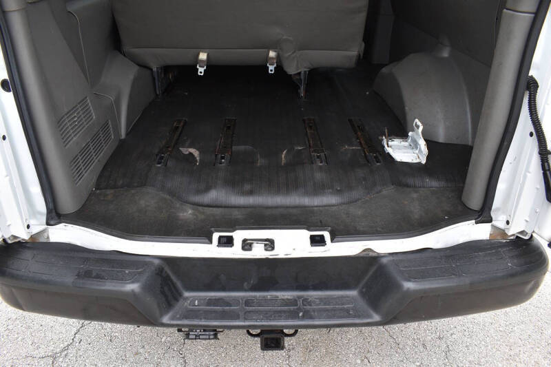 2022 Chevrolet Express LS 3500