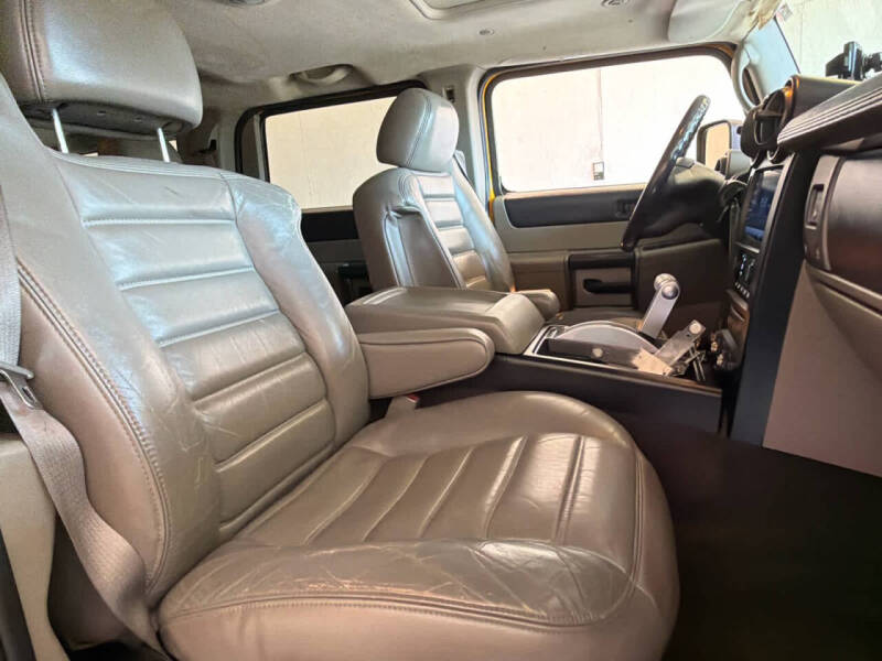 2004 HUMMER H2