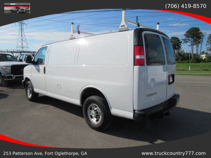 2022 Chevrolet Express 2500