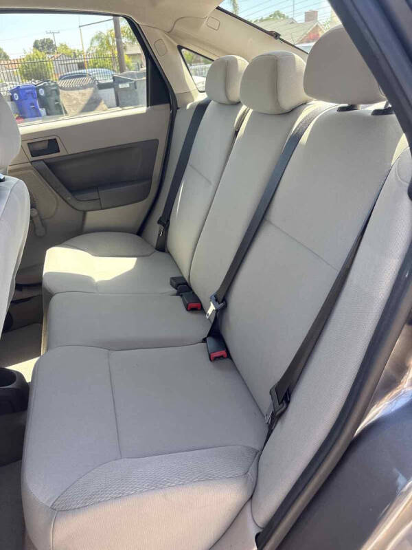 2011 Ford Focus S