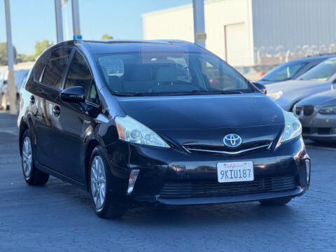 2012 Toyota Prius v Five