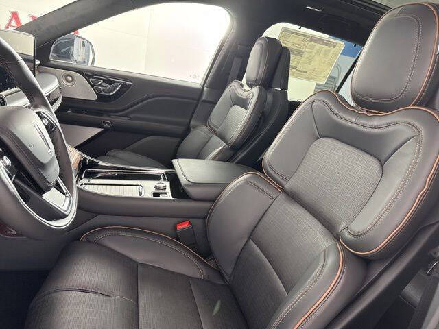 2025 Lincoln Aviator Black Label