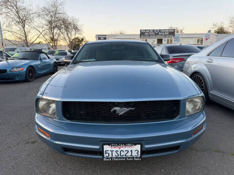 2006 Ford Mustang V6 Deluxe