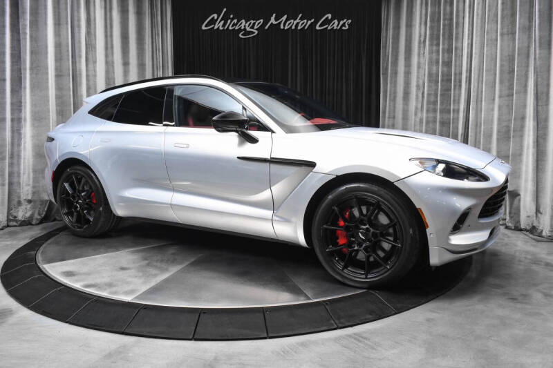 2022 Aston Martin DBX