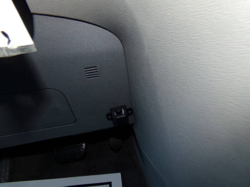 2011 Toyota Sienna XLE 7-Passenger Auto Access Seat