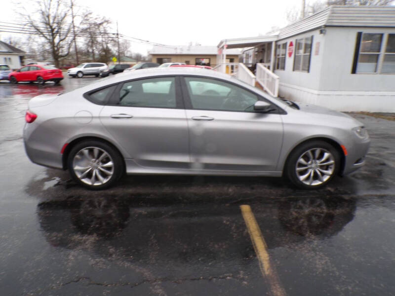 2015 Chrysler 200 S