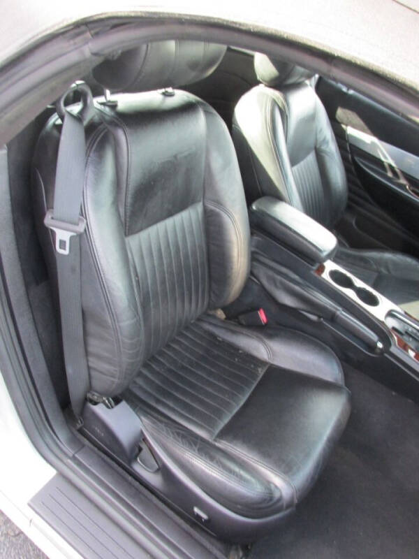 2004 Ford Thunderbird Deluxe