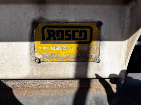 2004 Freightliner M2 106