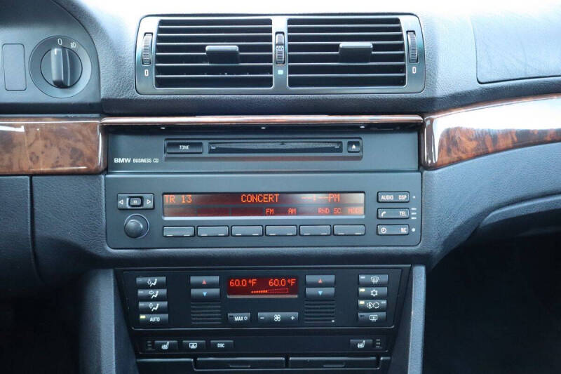 2002 BMW 5 Series 540i