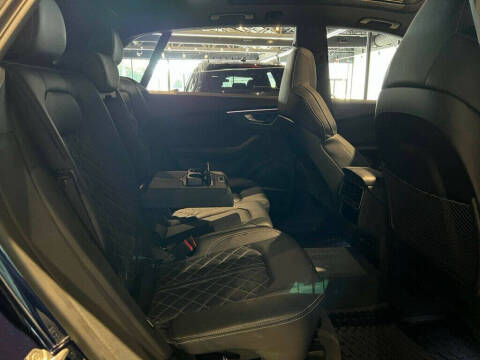 2022 Audi SQ8 4.0T quattro Prestige